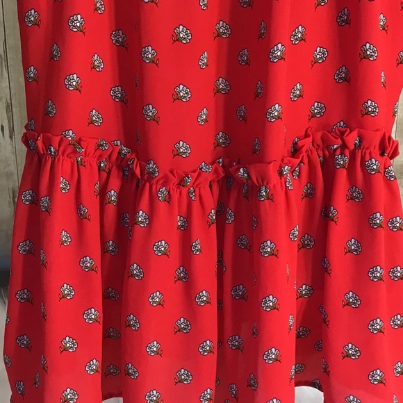 ✨HP✨LOFT Marigold Peplum Halter Tank Top - Picture 9 of 15